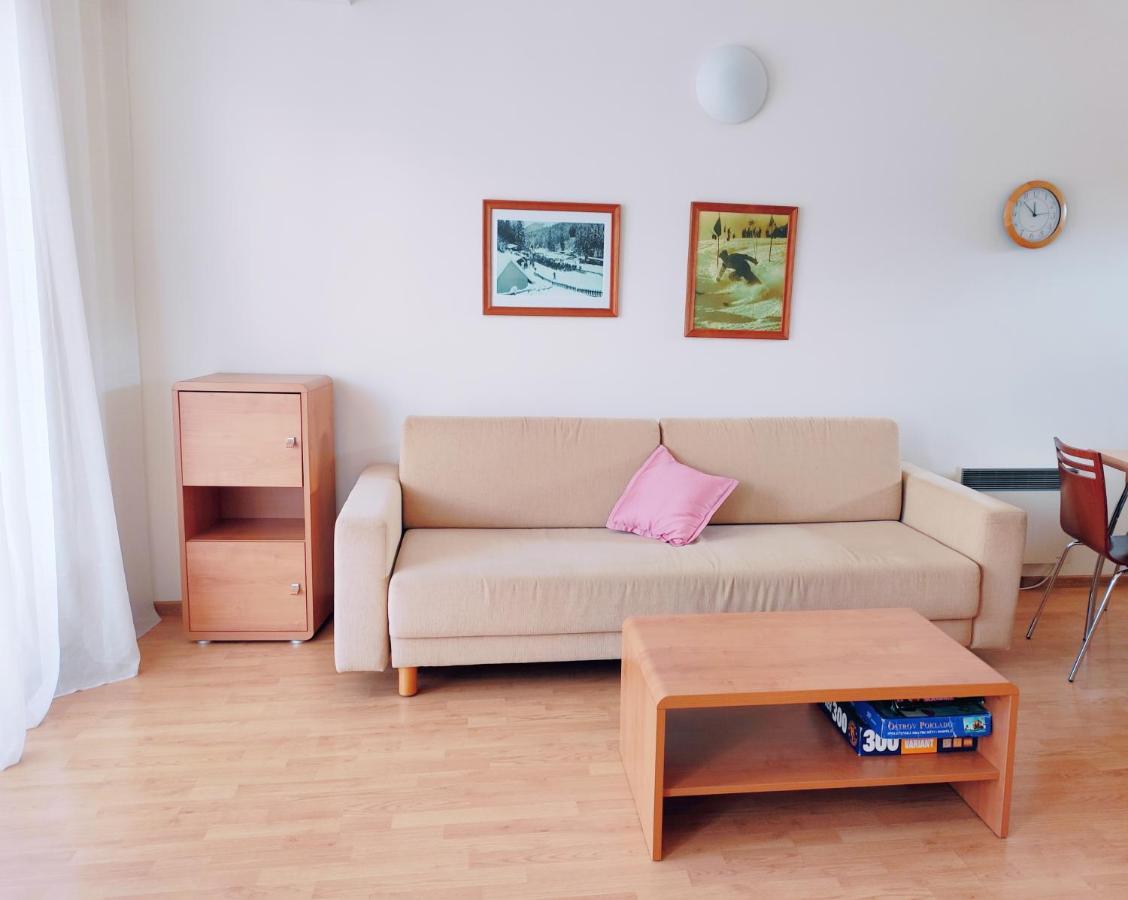 Apartman 302 Oscadnica Luaran gambar