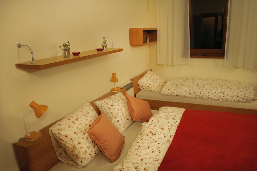Apartman 302 Oscadnica Luaran gambar